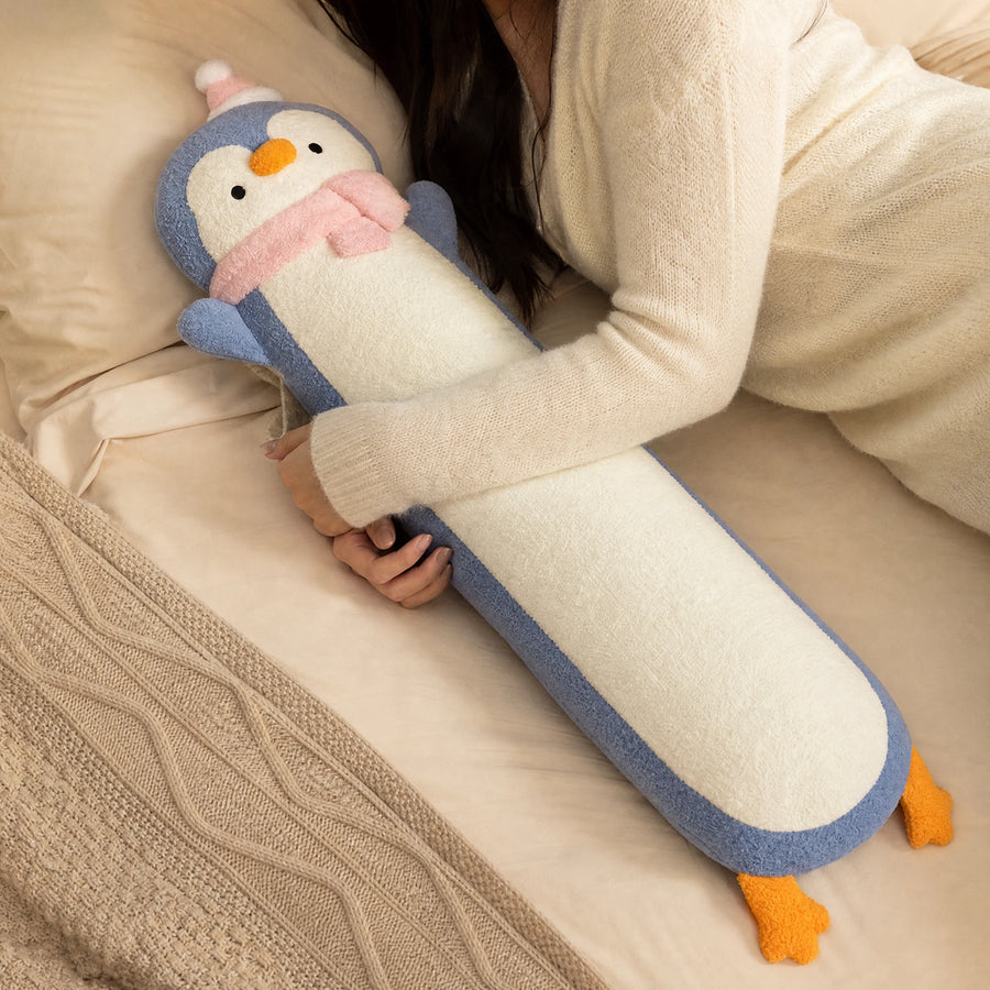 Long Penguin Plush with Soft Fluffy Body and Scarf - Utilisation du produit