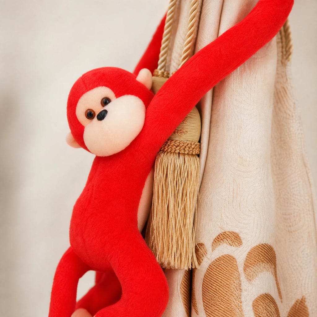 Monkey Plush with Long Tail in Red - Détail matière