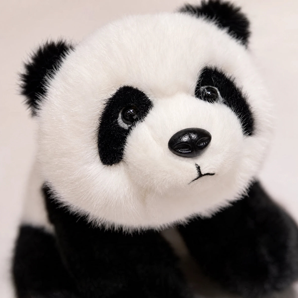 Panda Stuffed Animal with Ultra-Soft Fuzzy Plush - Détail matière