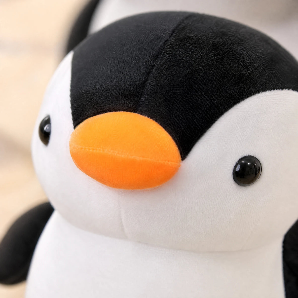 Penguin Plush Toy Collection in Multiple Sizes - Détail matière