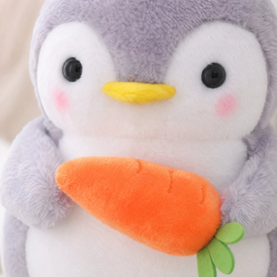 Penguin Plush with Fruit Accessories and Soft Gray Fabric - Détail matière