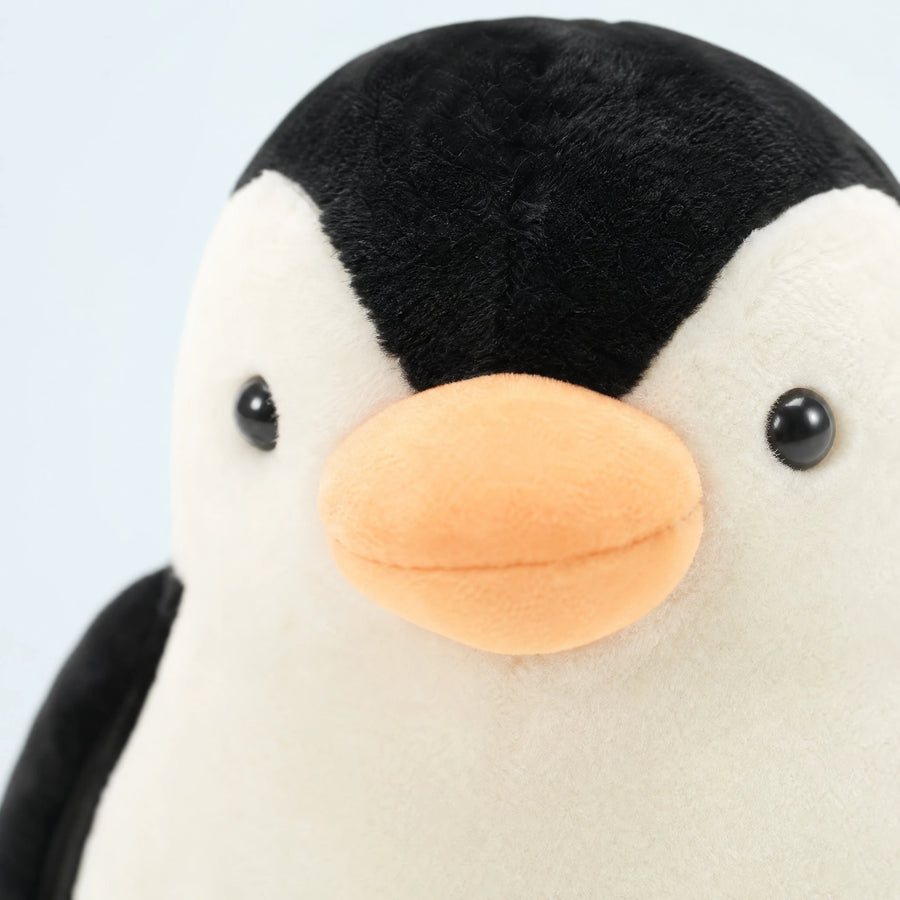 Penguin Plush with Round Belly and Soft Cotton Fill - Détail matière