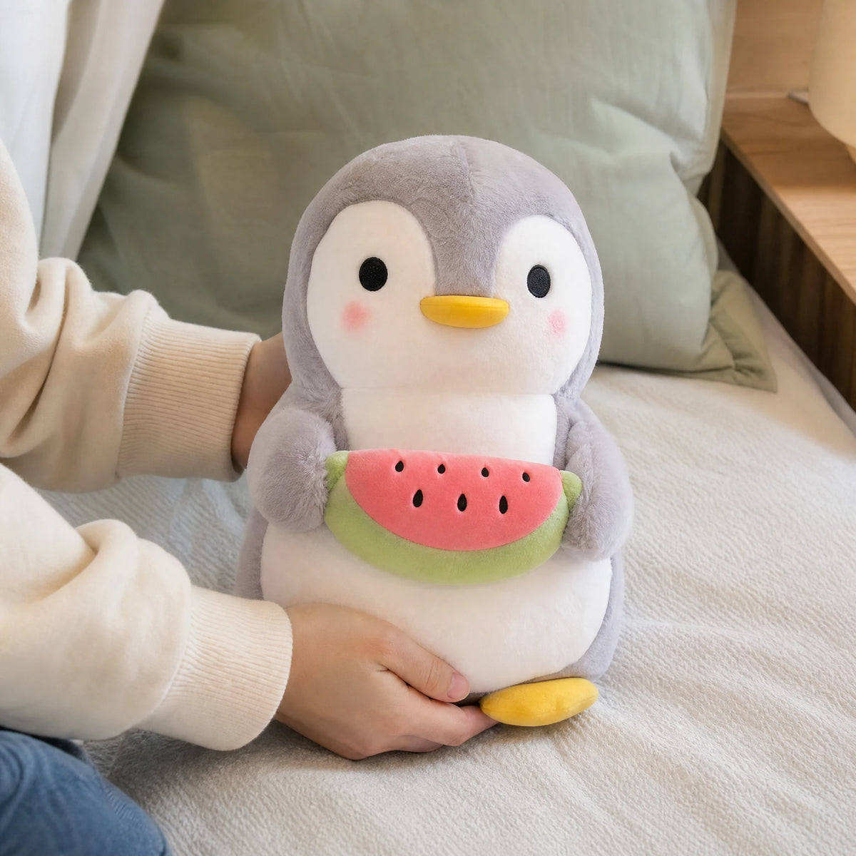 Penguin Plush with Watermelon and Rosy Cheeks - Utilisation du produit