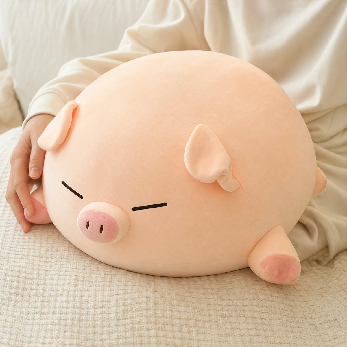 Pig Plush Toy with Soft Cotton Fill and Sleepy Expression - Utilisation du produit