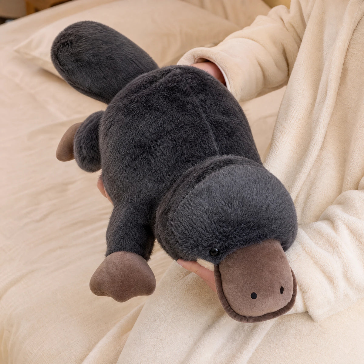 Platypus Plush, Giant Fluffy Stuffed Animal with Soft Cotton - Utilisation du produit