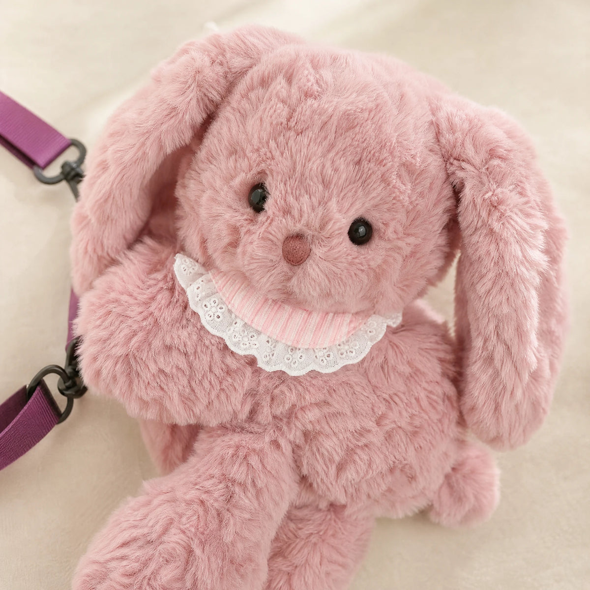Plush Crossbody Bag with Adorable Animal Design - Détail matière