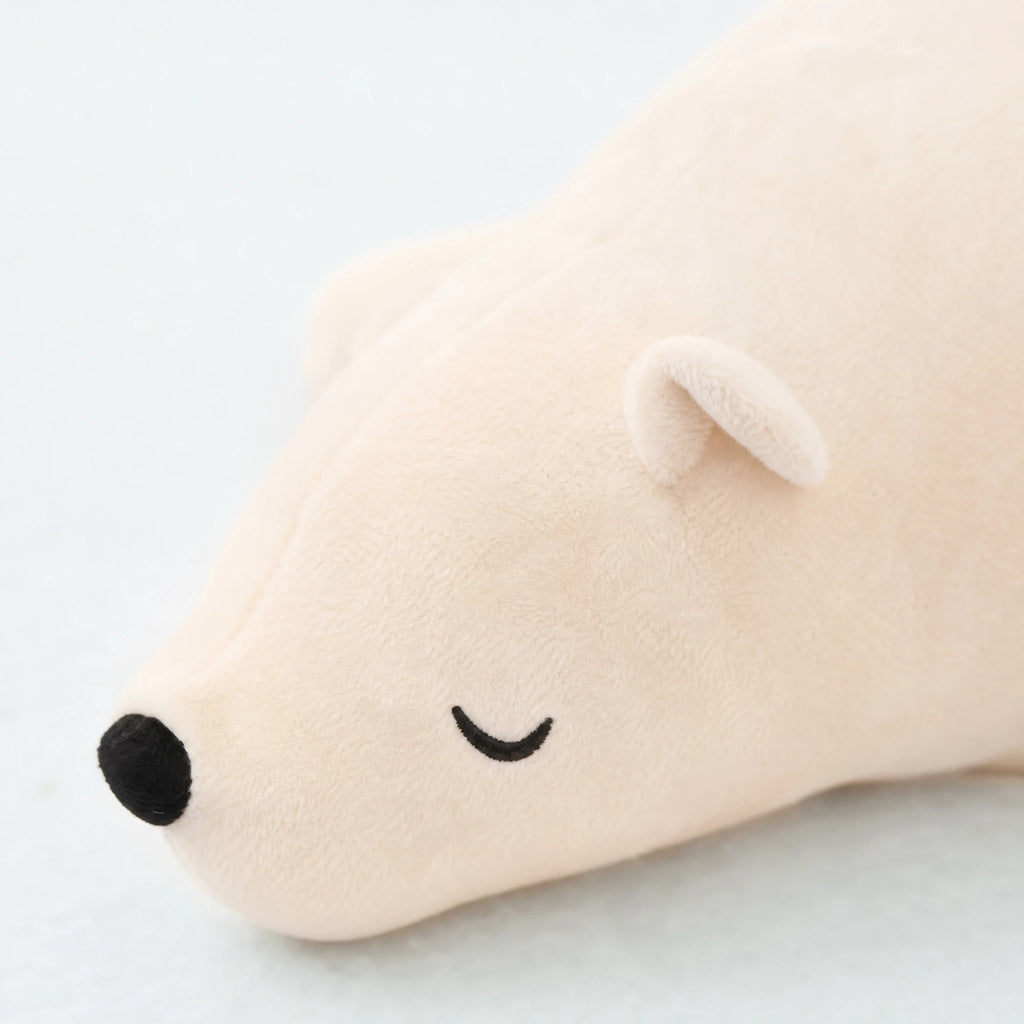 Polar Bear Plush in Sleeping Pose with Soft Cotton Fill - Détail matière
