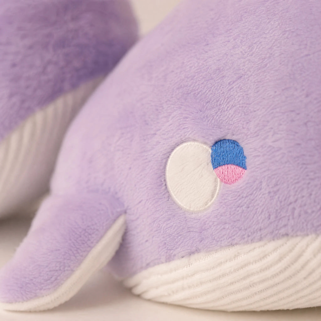 Purple Whale Plush - Pastel Soft Cuddly Toy - Détail matière