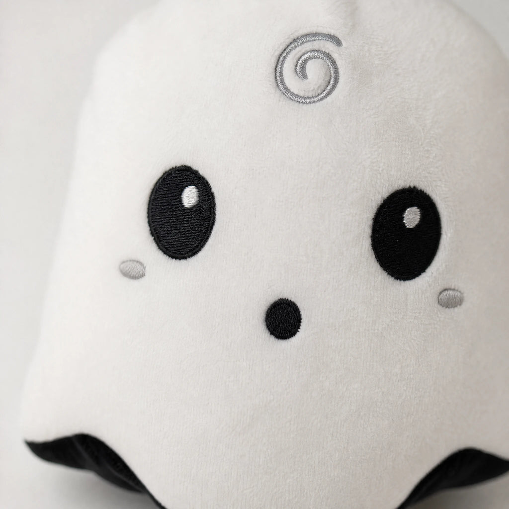 Reversible Ghost Plush with Glow-in-the-Dark Feature - Détail matière