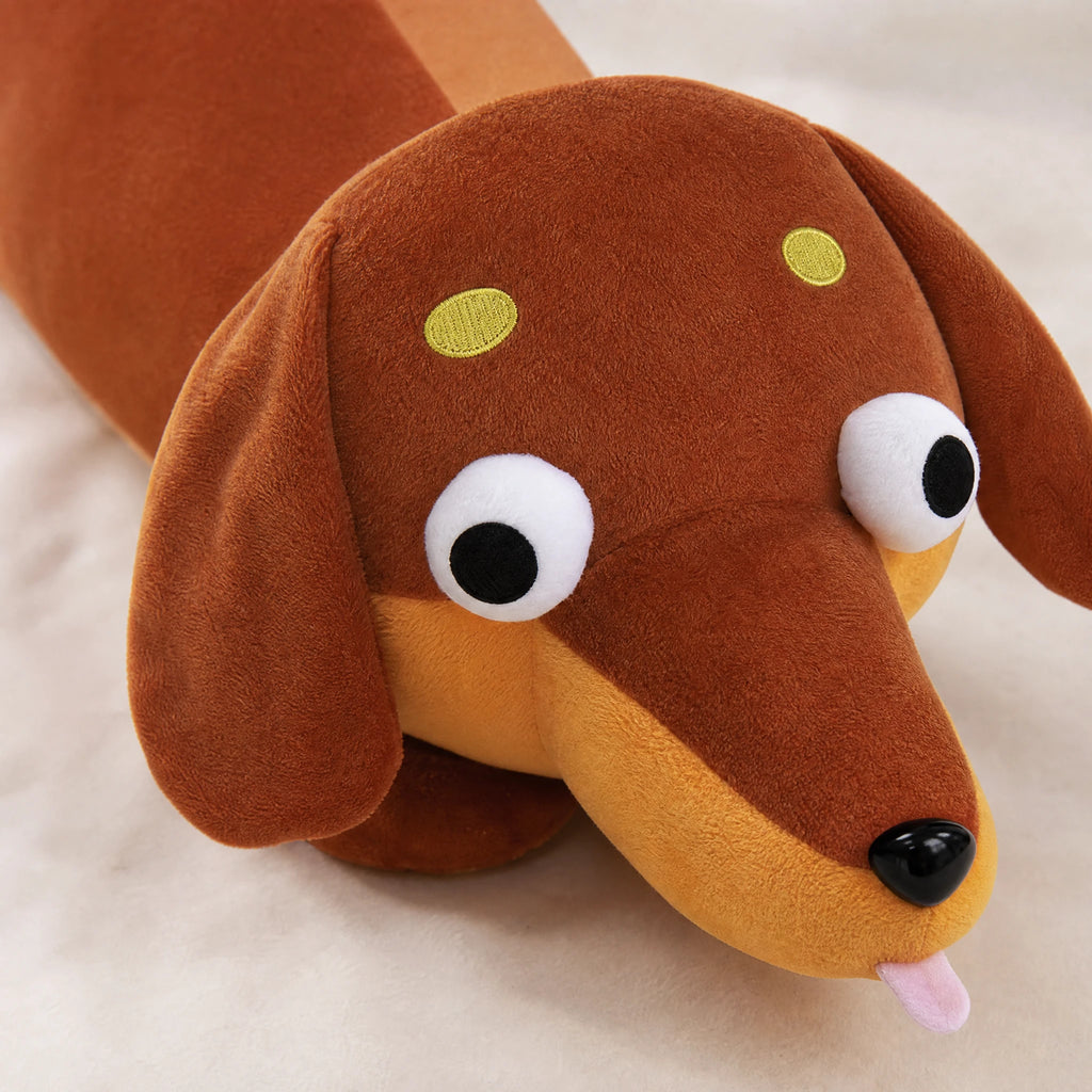Sausage Dog Plush – Long Body Dachshund Cuddle Pillow - Détail matière