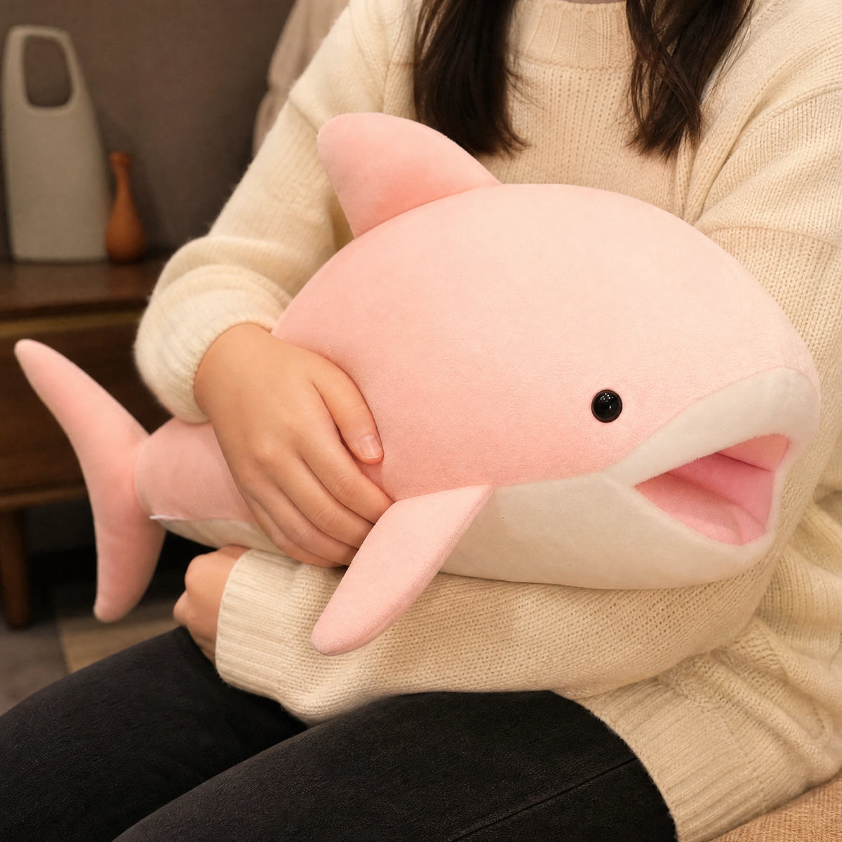 Shark Stuffed Animal with Open Mouth and Fins – Pink - Utilisation du produit