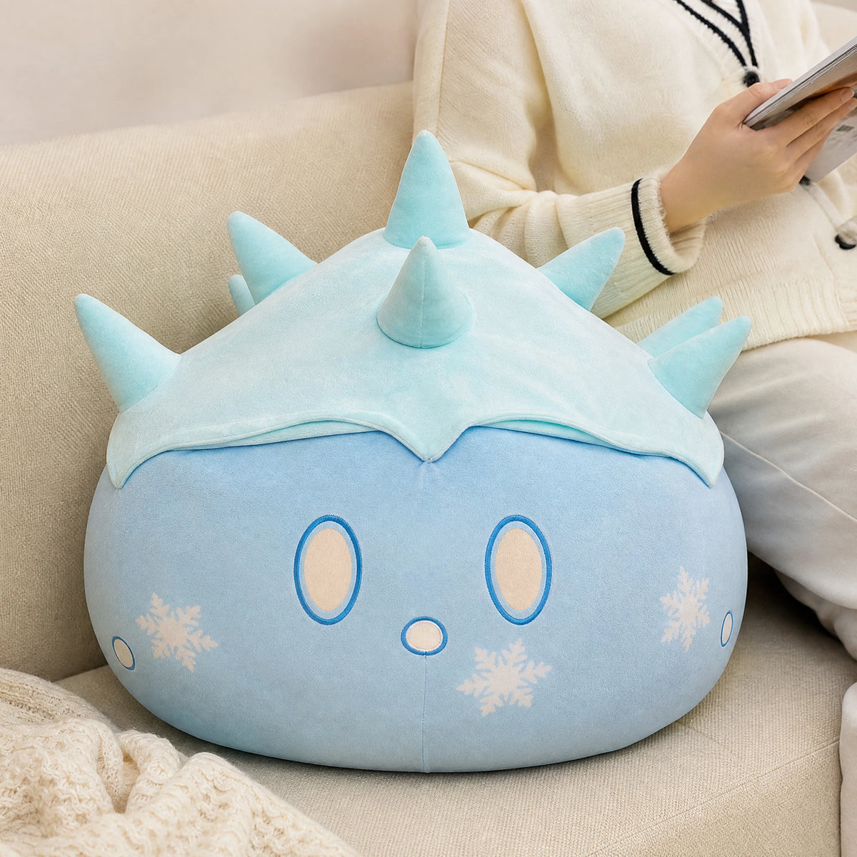 Slime Plush Toy with Elemental Design and Squishy Texture - Utilisation du produit