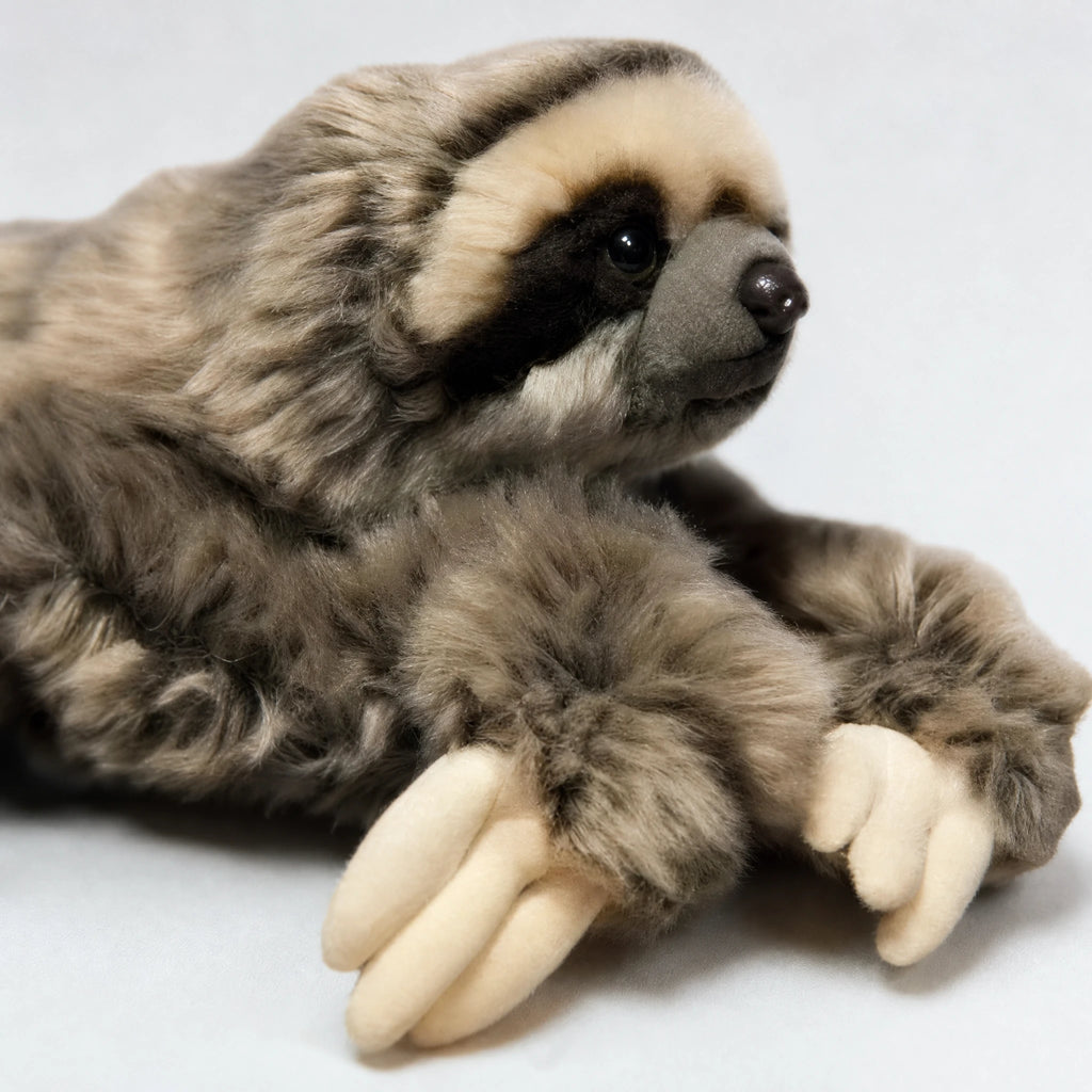 Sloth Plush with Realistic Fur and Expressive Face - Détail matière