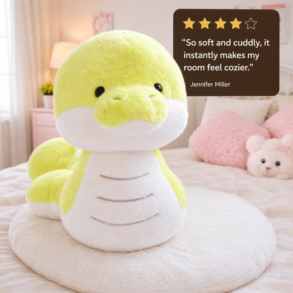 Snake Stuffed Animal with Green Fluffy Design - Image témoignage