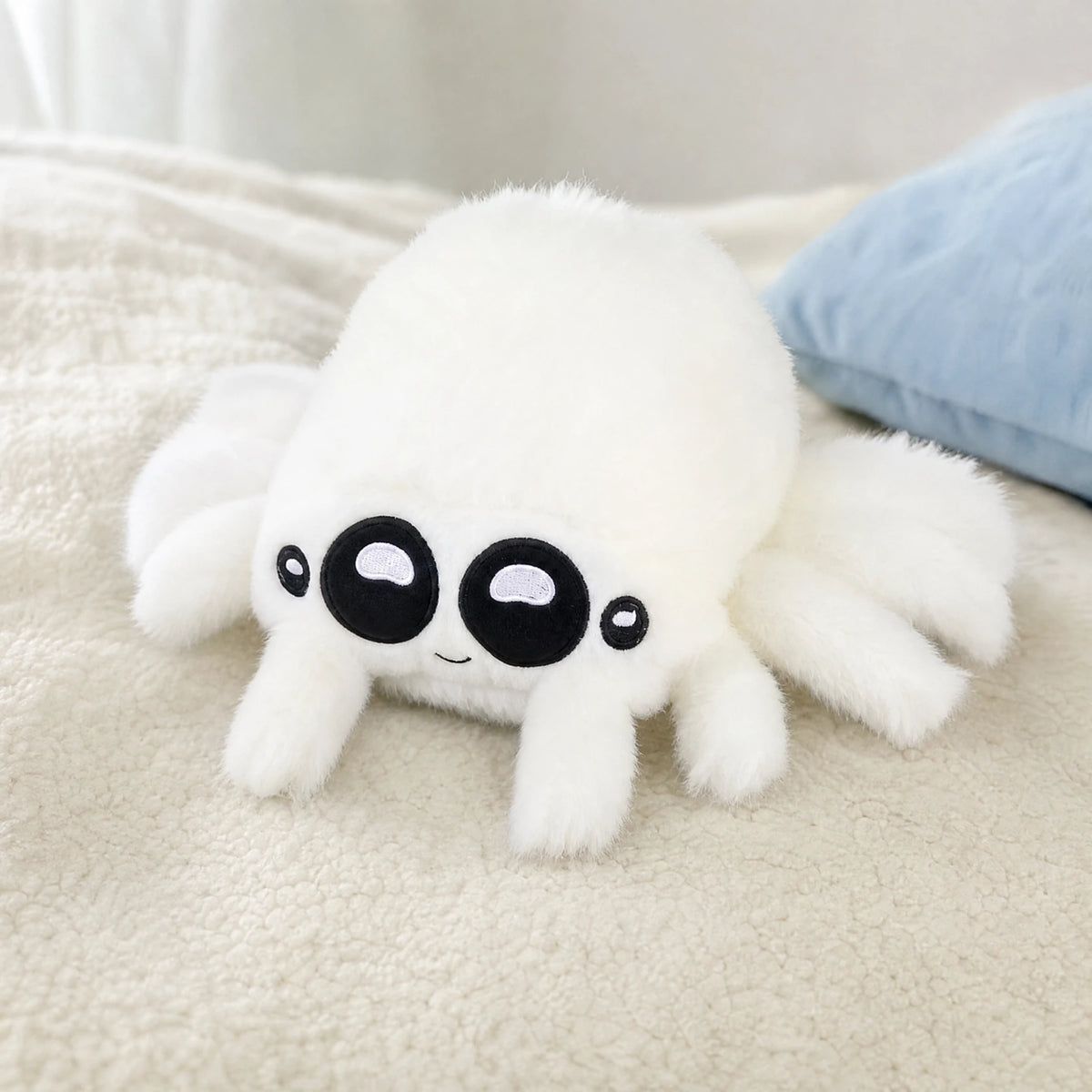Spider Plush with Oversized Eyes and Fluffy Body - Utilisation du produit