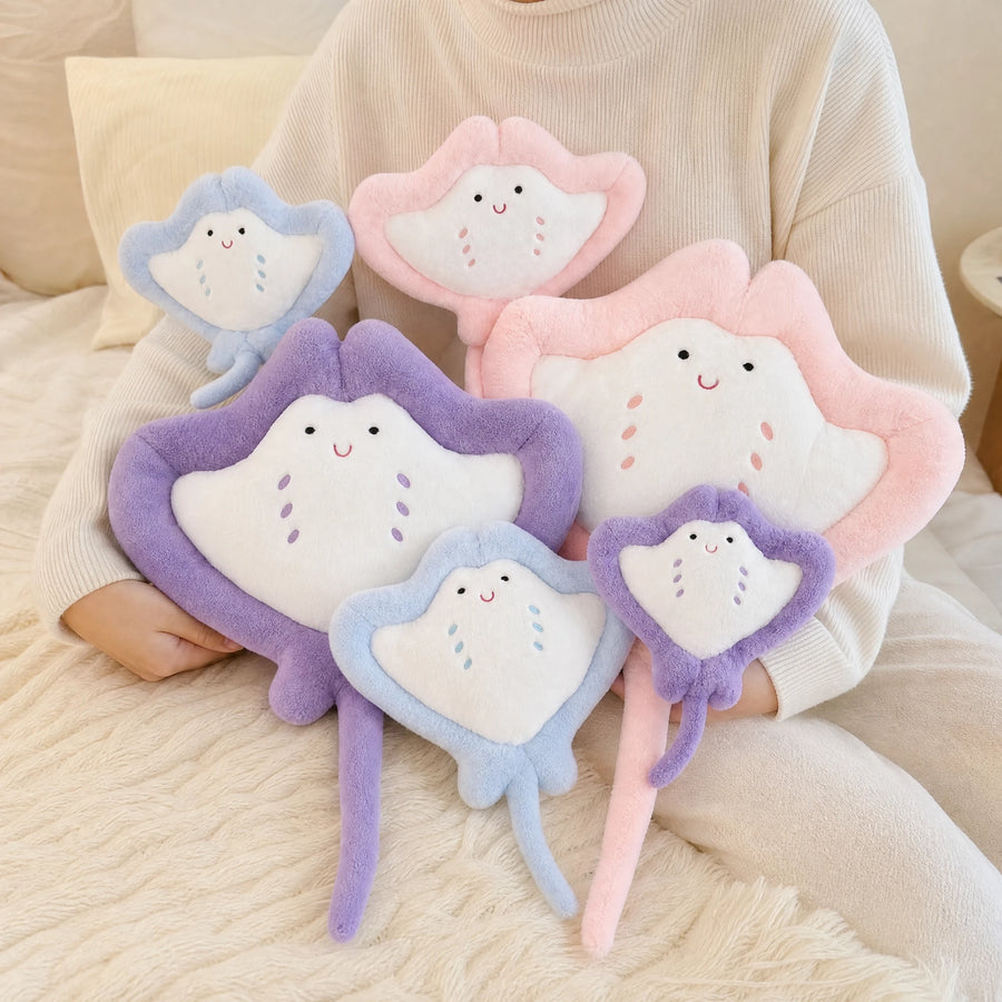 Stingray Plush with Soft Pastel Design and Long Tail - Utilisation du produit