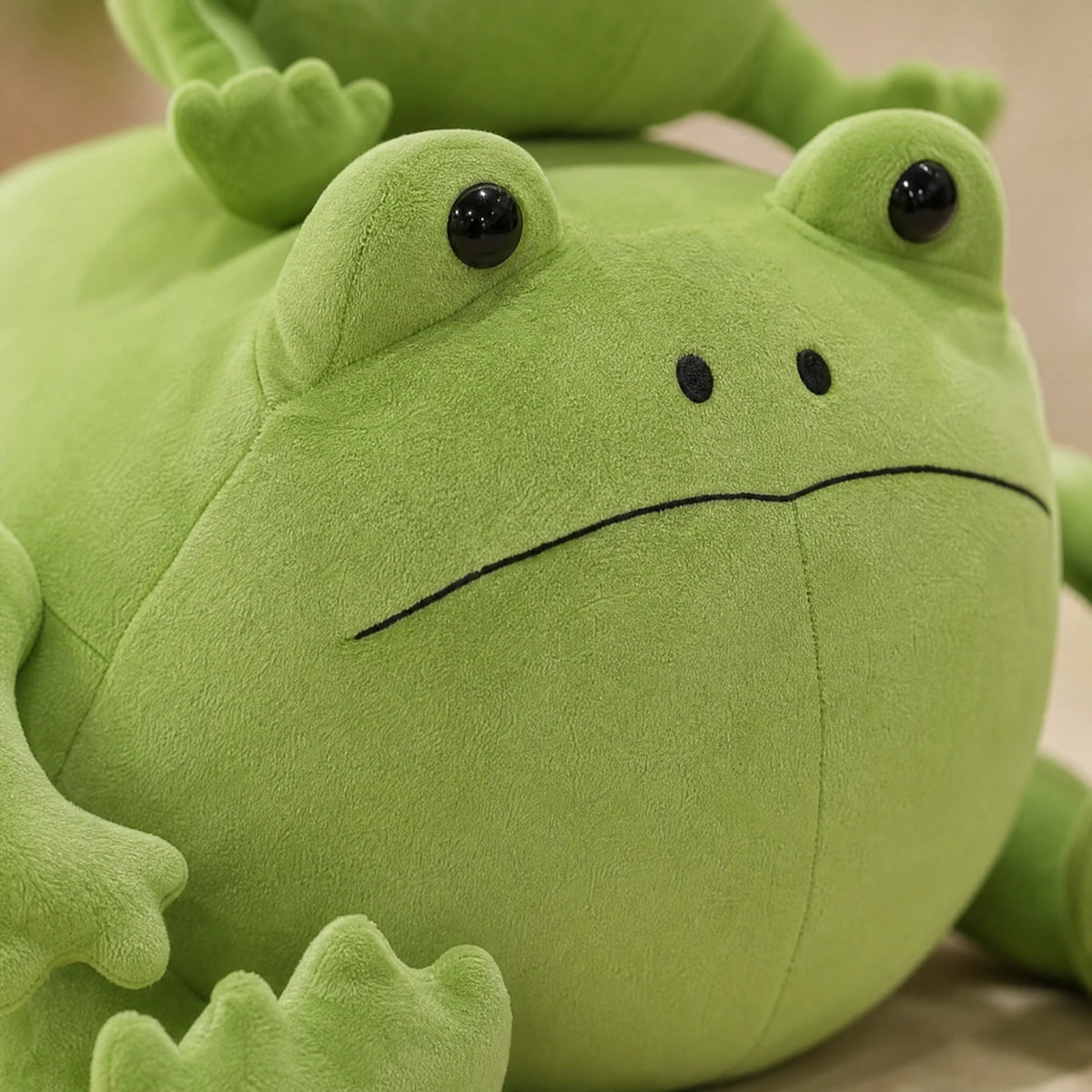 Toad Plush - Round Bean-Shaped Huggable Stuffed Animal - Détail matière