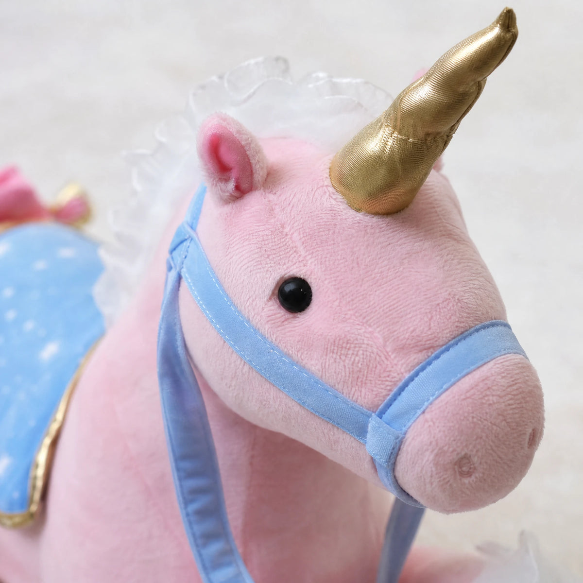 Unicorn Plush Riding Toy – Giant Pink Stuffed Animal - Détail matière