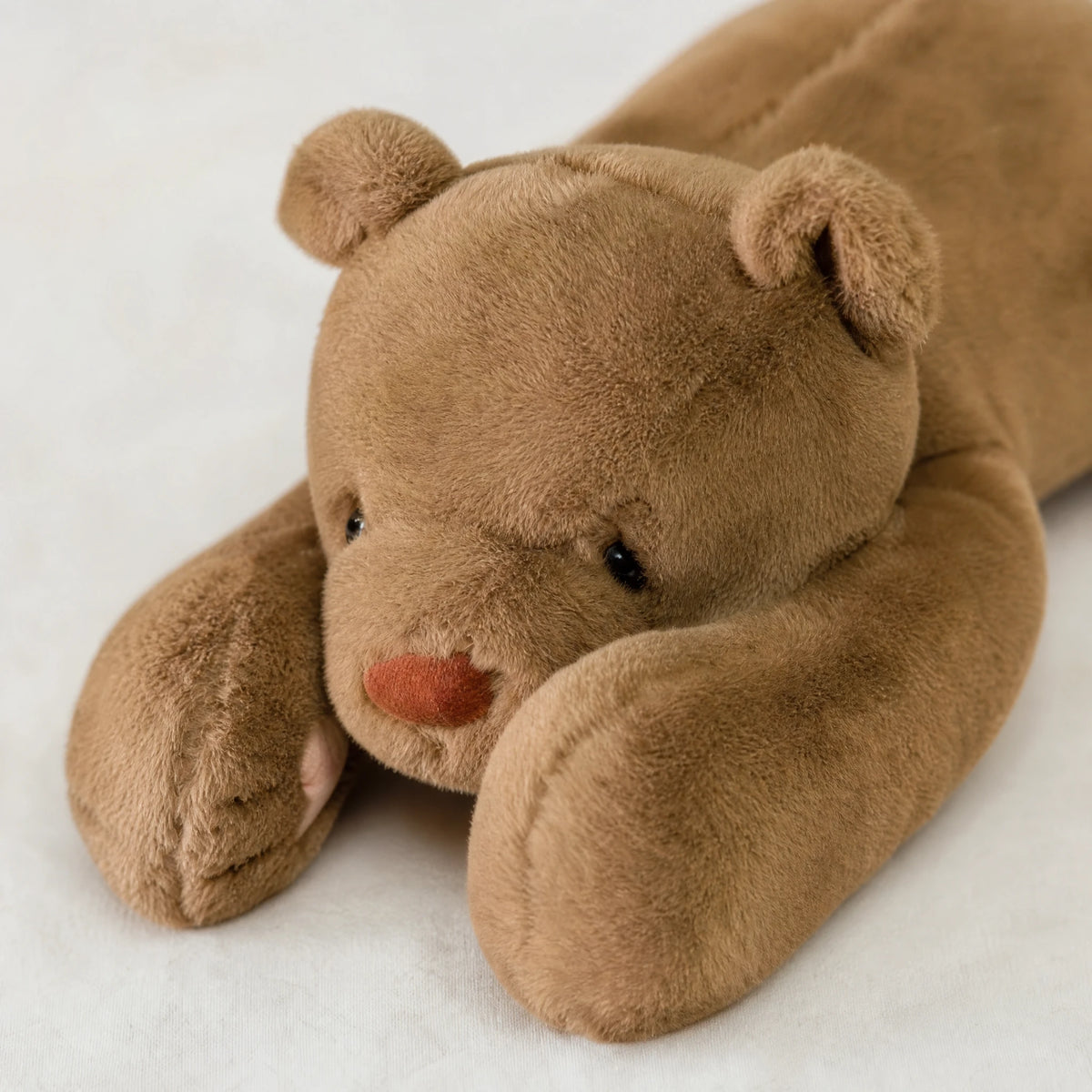Weighted Bear Plush in Soft Brown Cotton - Détail matière