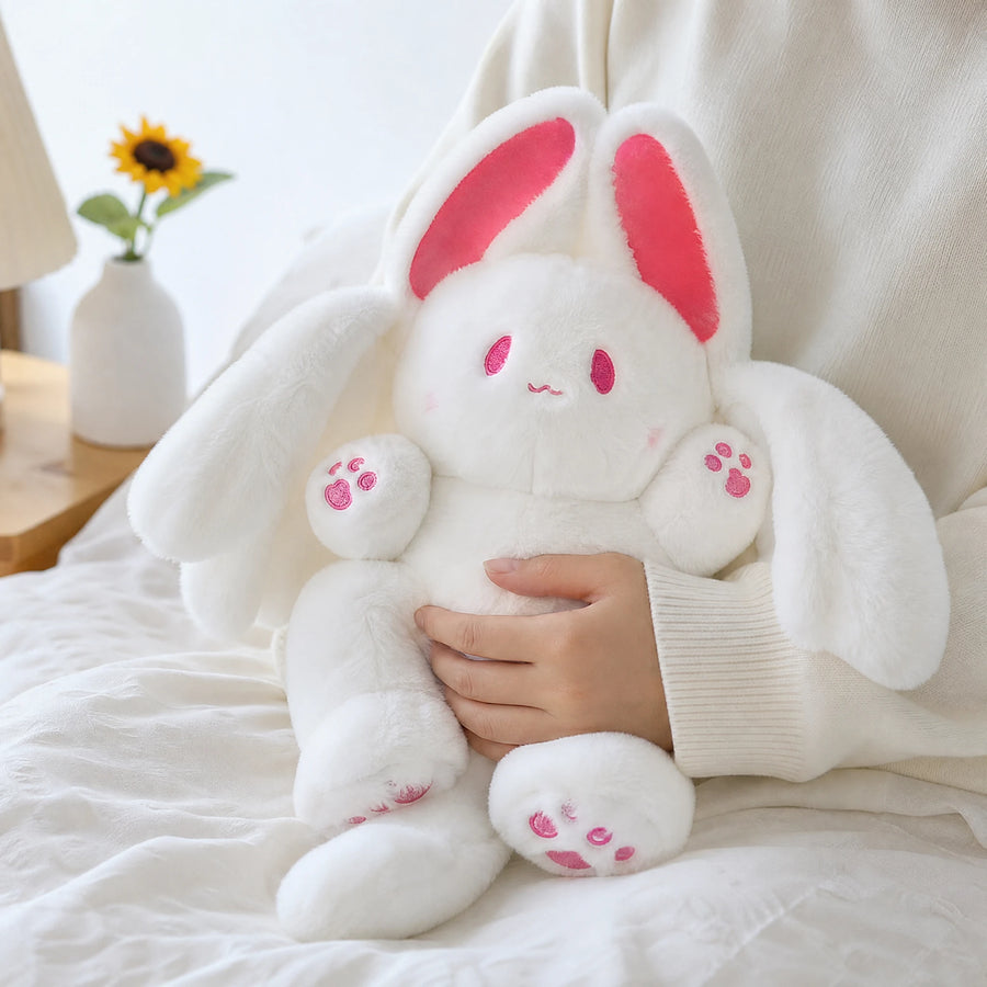 White Bat Plush with Pink Paw Details and Soft Wings - Utilisation du produit